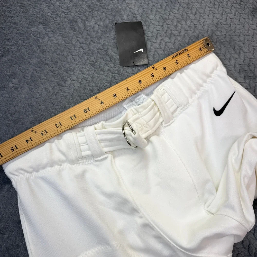 Nike Football Pants Mens XL White Integrated Pads D-Ring Belt NWT AO4799-100